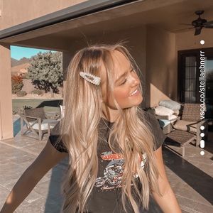 Meet your Posher, Stella